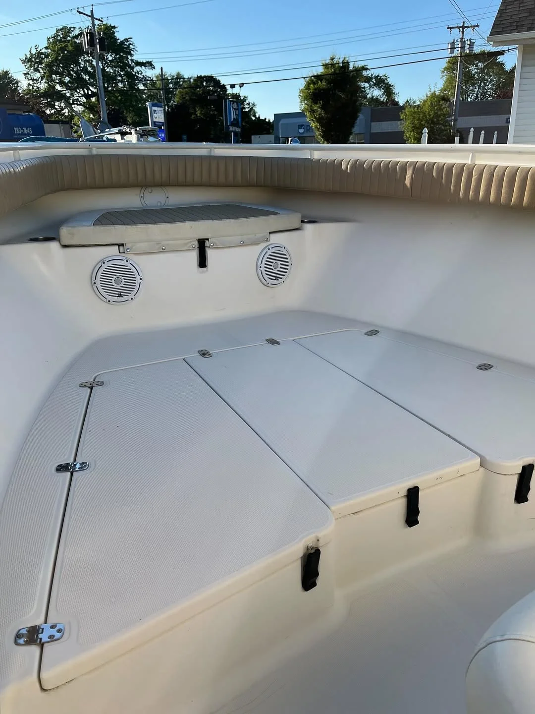 Marine vessel cleaning