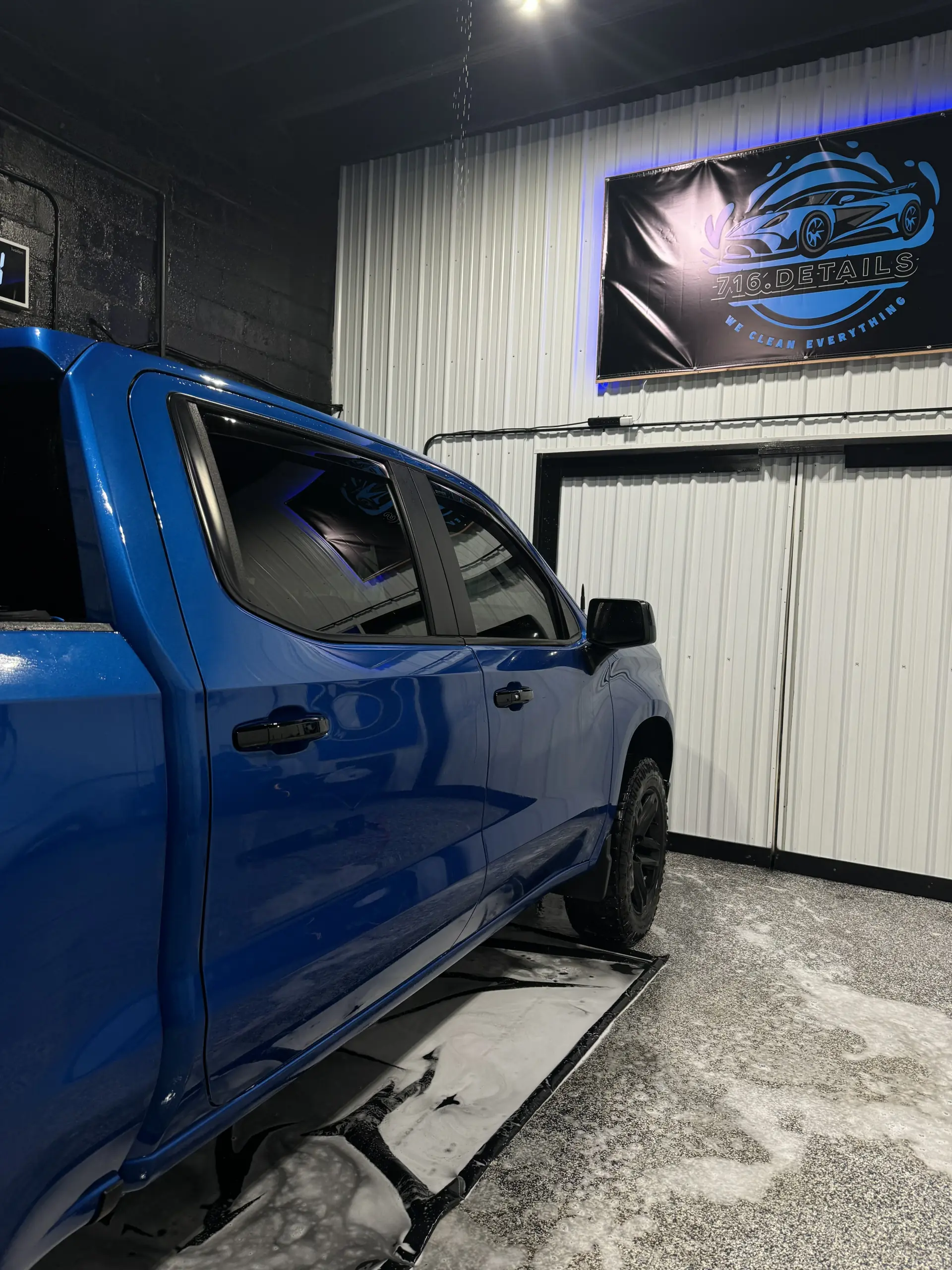 Silverado with 716 Details mobile service