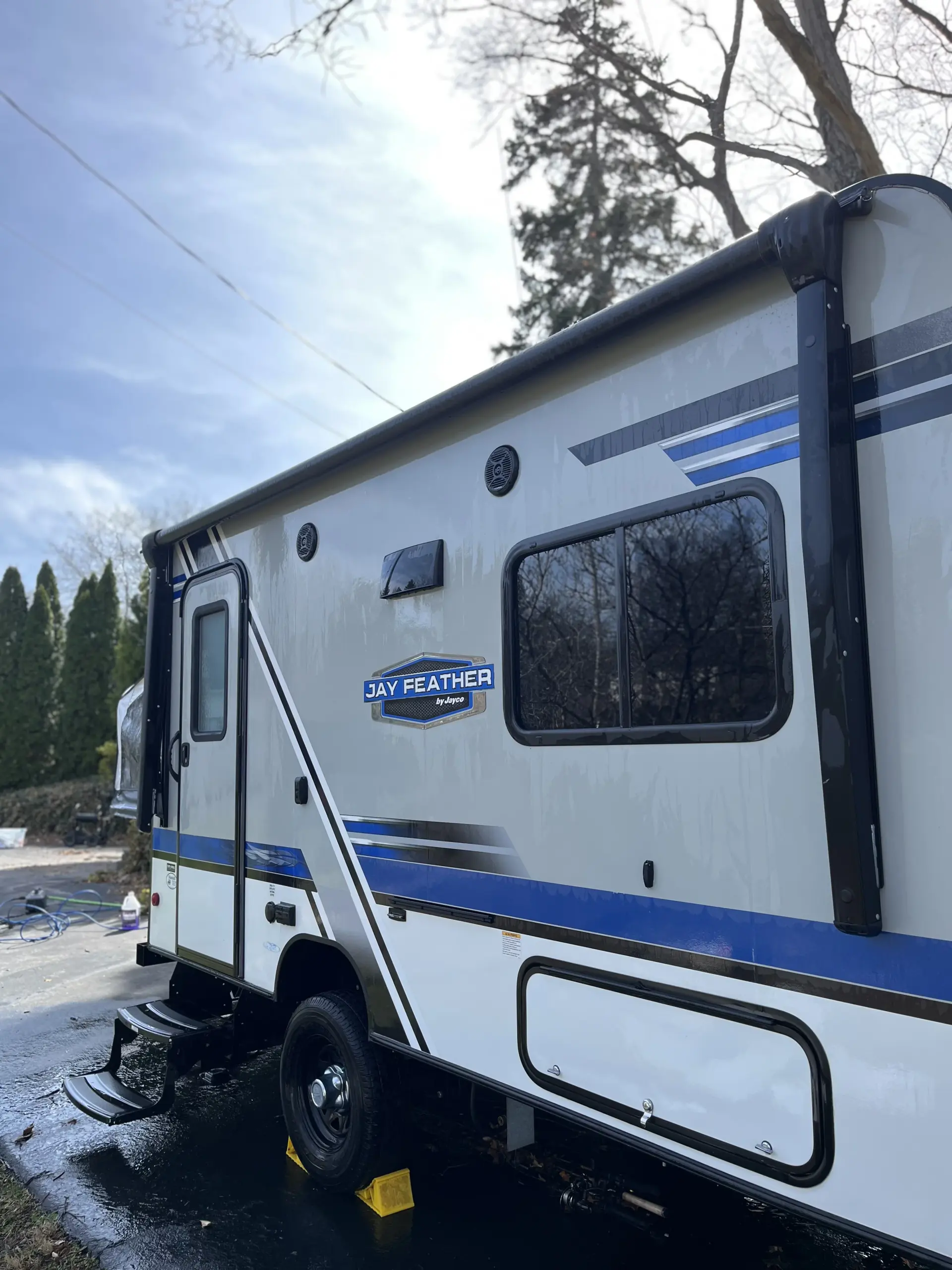 Motorhome cleaning and restoration